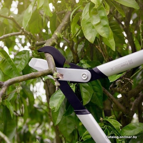 Сучкорез плоскостной LX92 FISKARS PowerGear X малый 1020186