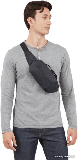 Сумка Thule Aion Sling Bag black TASB102BLK